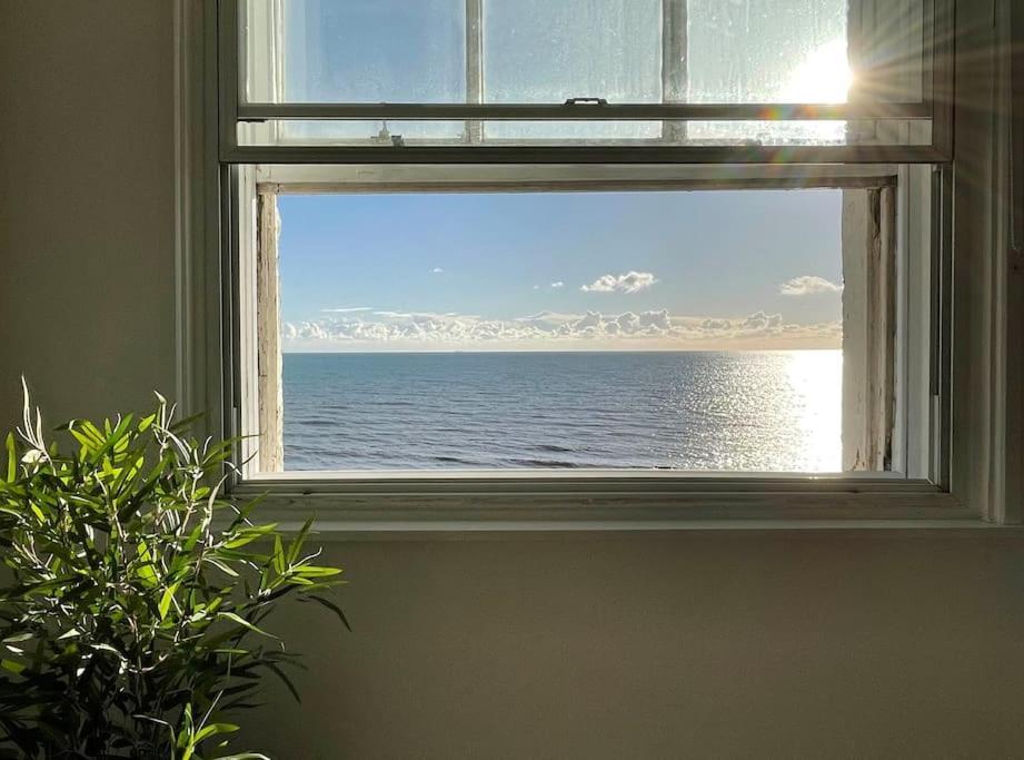 Stunning Seafront Flat,St Leonards Leilighet Eksteriør bilde